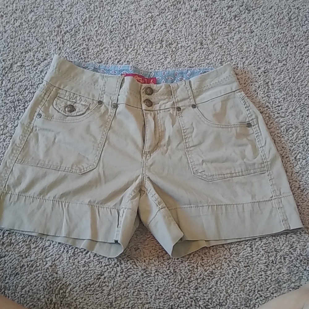 One 5 one shorts